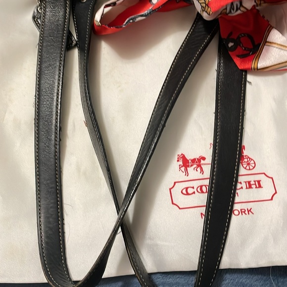 Coach Satchel - Picture 11 of 12